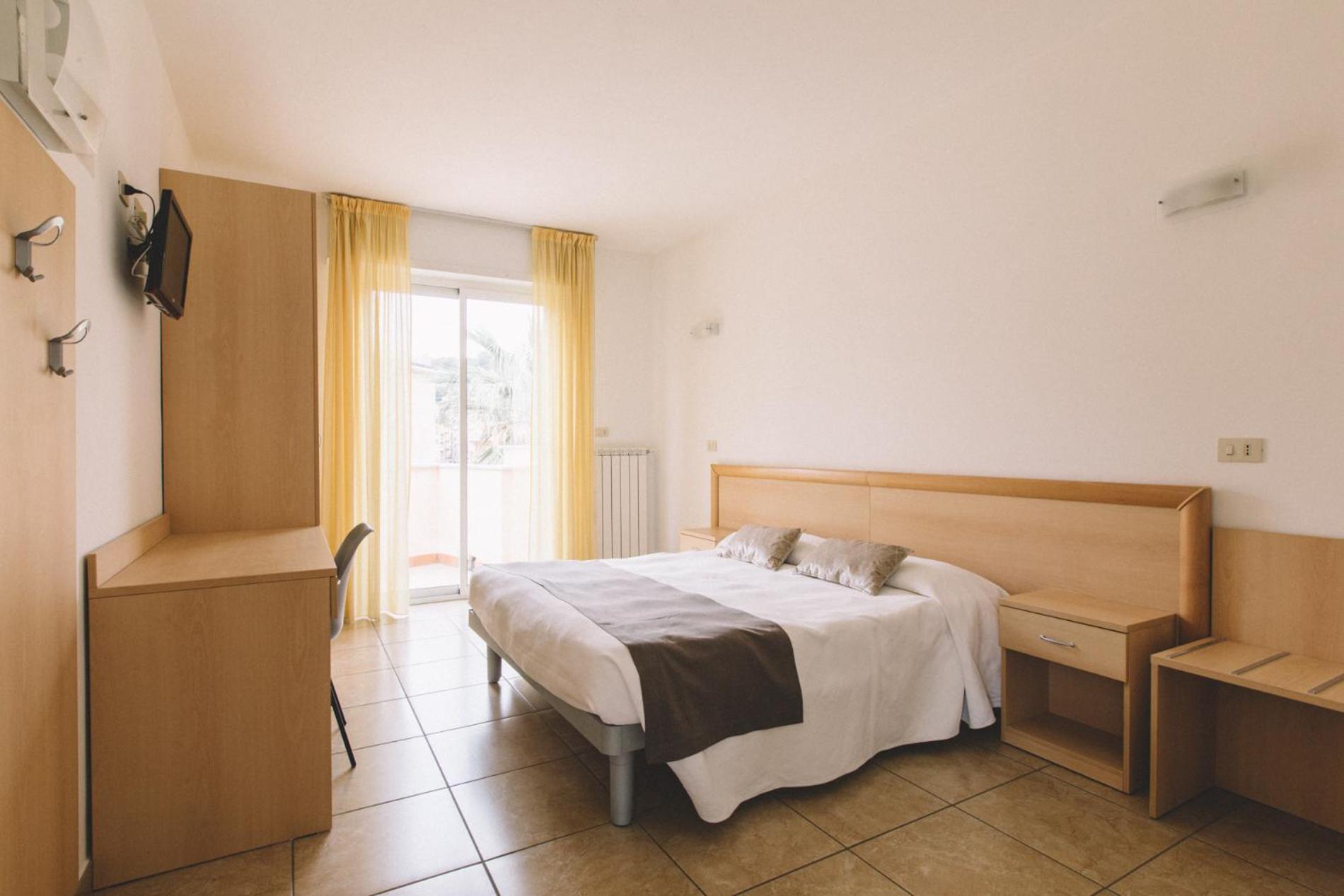 Hotel Residence La Palma Finale Ligure Exterior photo