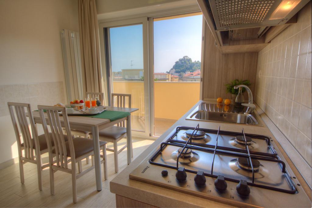 Hotel Residence La Palma Finale Ligure Exterior photo
